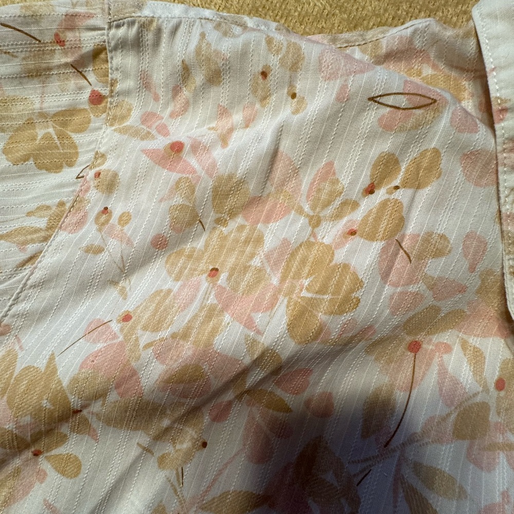 Eddie Bauer Women's Cream and Tan Button Down Shirt - Picture 5 of 6
